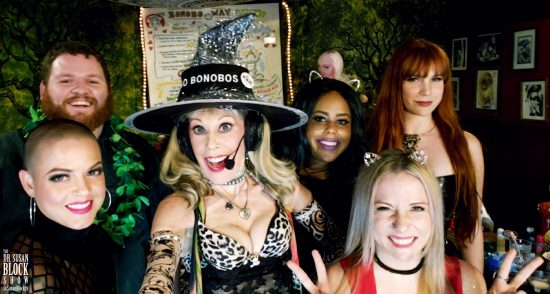 Welcome to BOOnoBOOville & Happy Kink Month 2018! Pre-Show Selfie